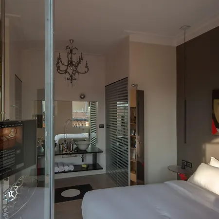 Affittacamere Frattina 57