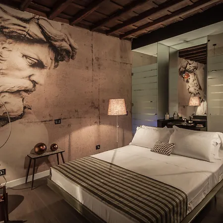 בית הארחה Frattina 57 4*